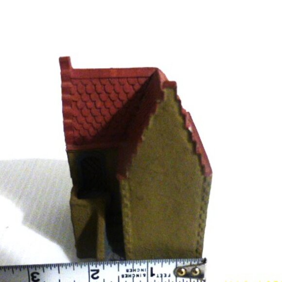 8 House MODEL BUILDINGS 1.75 - 4.5" High Railroad Model Train Set Model Kit - Picture 8 of 16